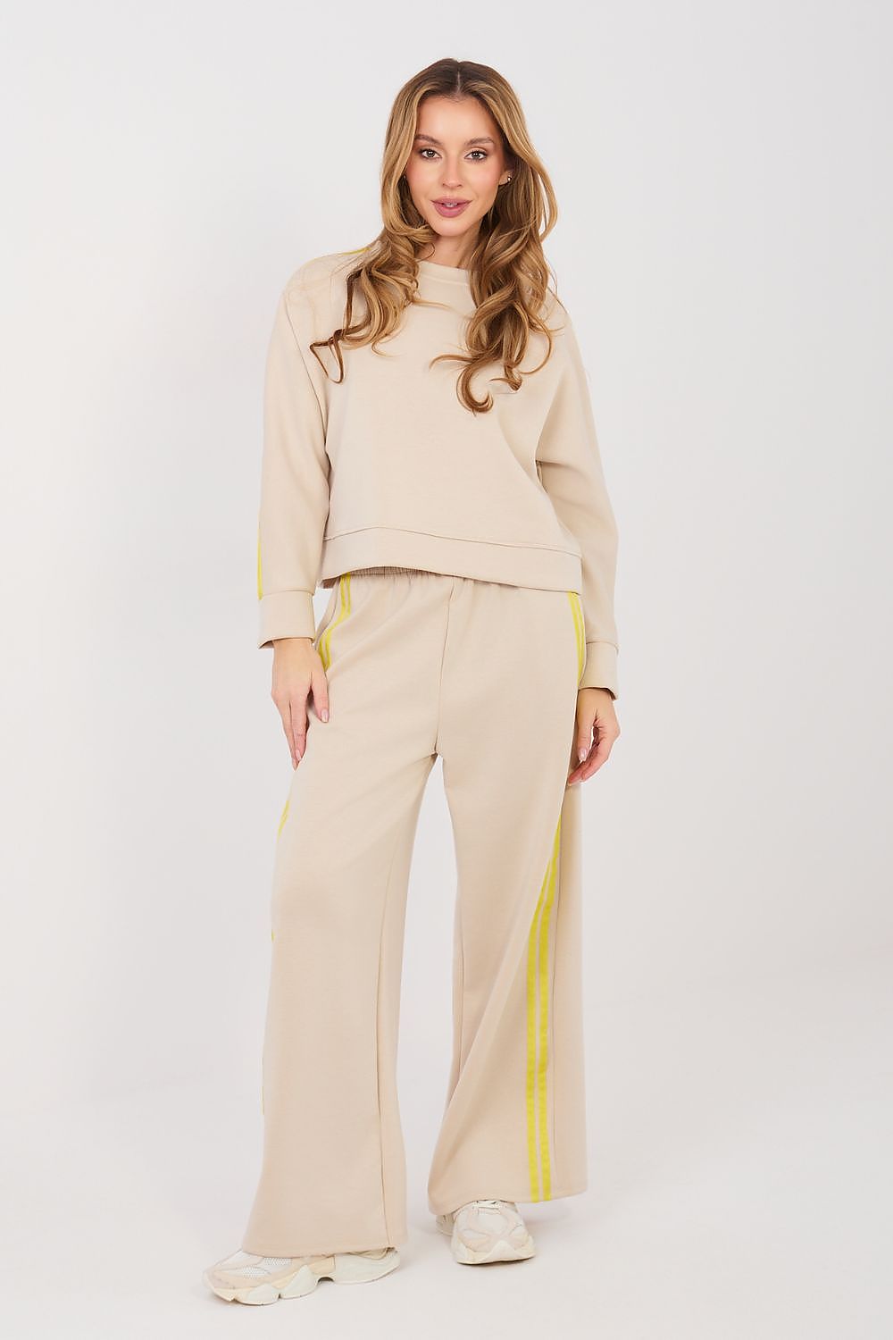 L`ensemble model 232213 Rue Paris
