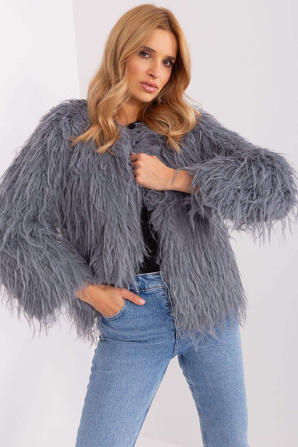  Veste model 188842 Wool Fashion Italia 
