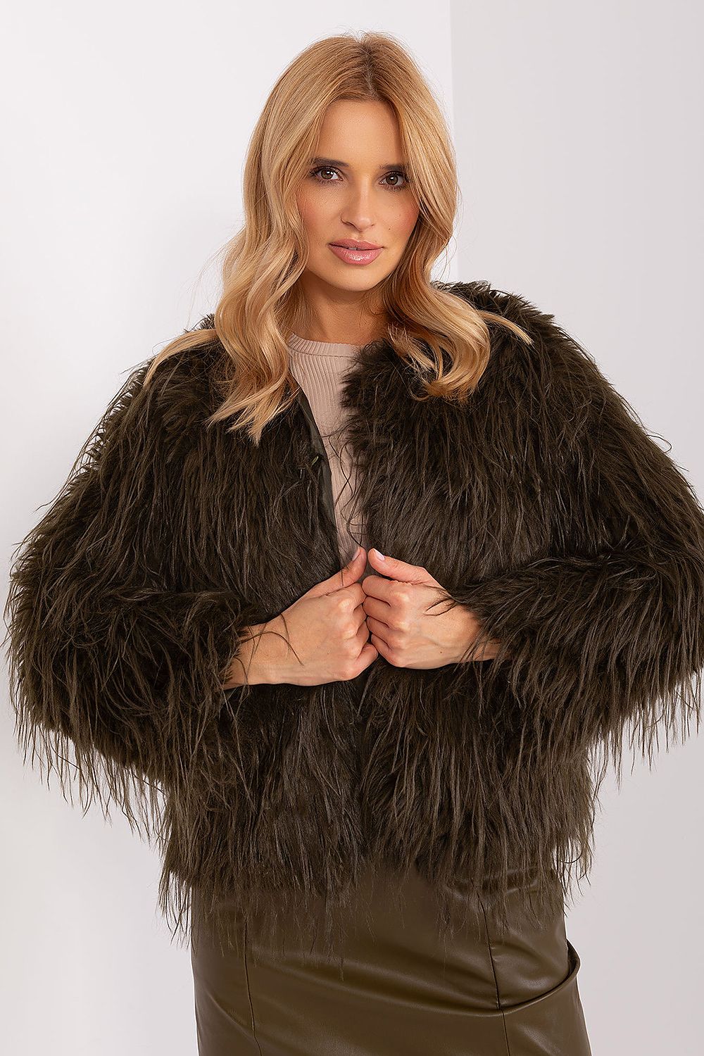  Veste model 188845 Wool Fashion Italia 