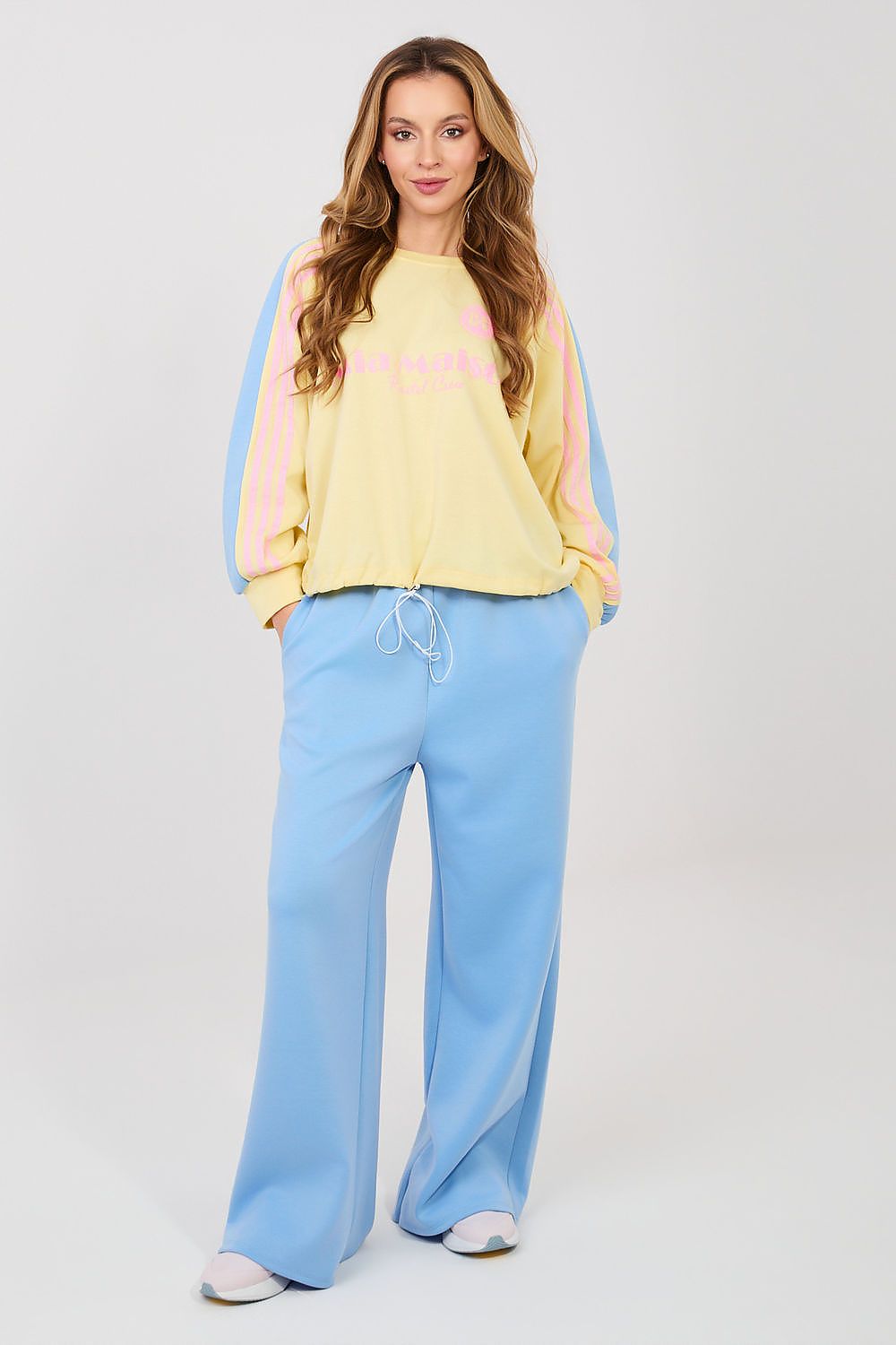  L`ensemble model 232199 Rue Paris 